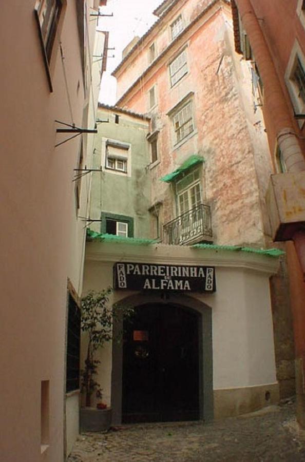 Best Terrace River View Apt In Alfama Appartement Lissabon